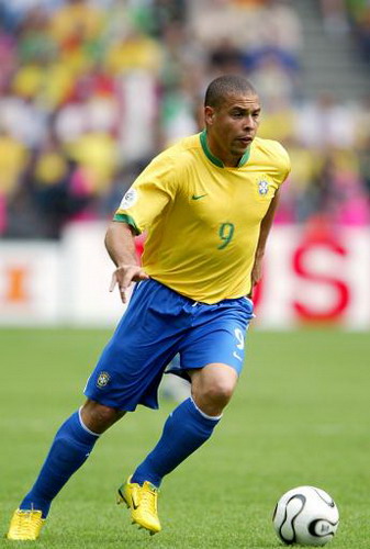 员伤停等现 员伤停等现