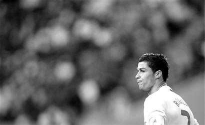 现任评论员 现任评论员