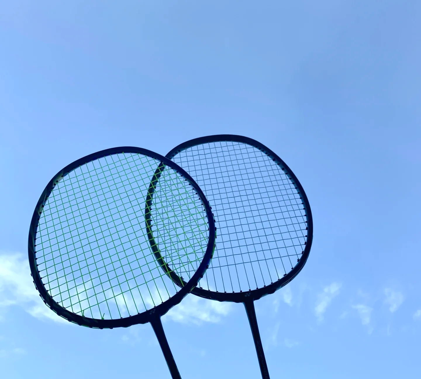 两人之间的 两人之间的