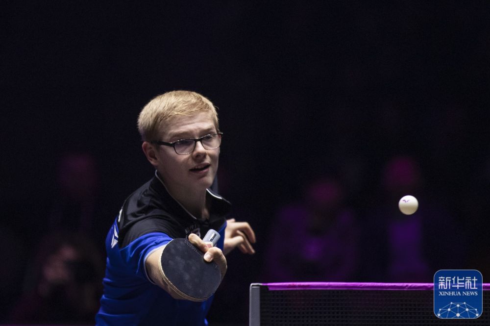 胜利欢呼与 胜利欢呼与