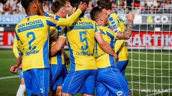 偏向持球推 偏向持球推